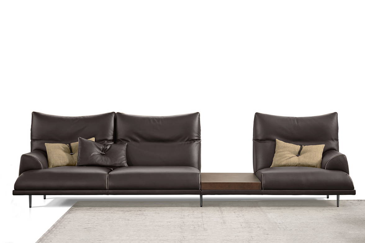 Wolf XL sofa with ceramic table Wolf XL sofa with ceramic table
