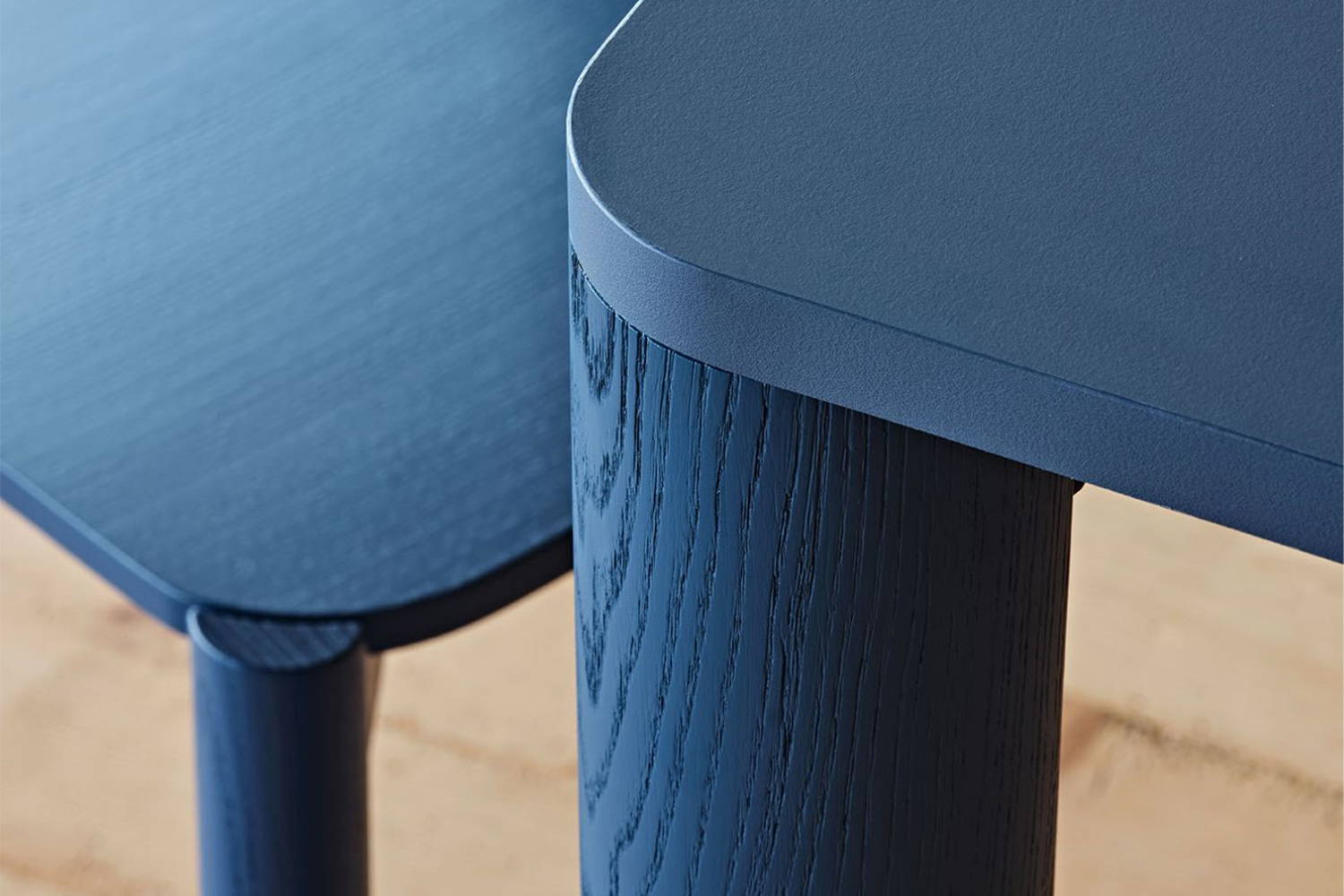 Woody Extension Dining Table by Midj | room service 360°