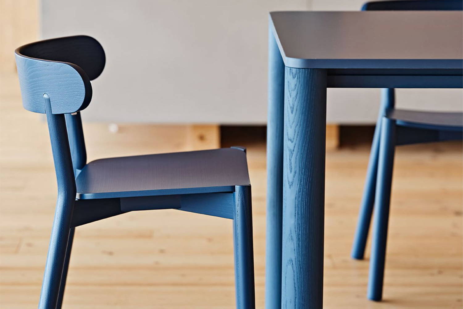 Woody Extension Dining Table by Midj | room service 360°