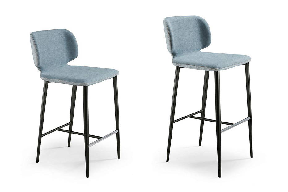 Wrap Bar Stool