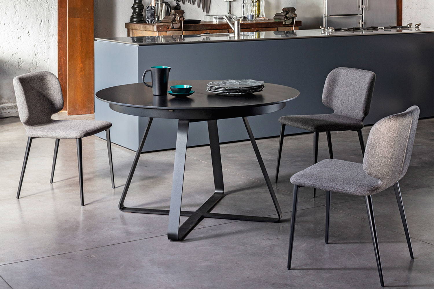Wrap Dining Chair by Midj | room service 360°