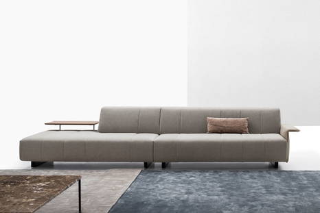 Zara sofa with peninsula by Nicoline Italia