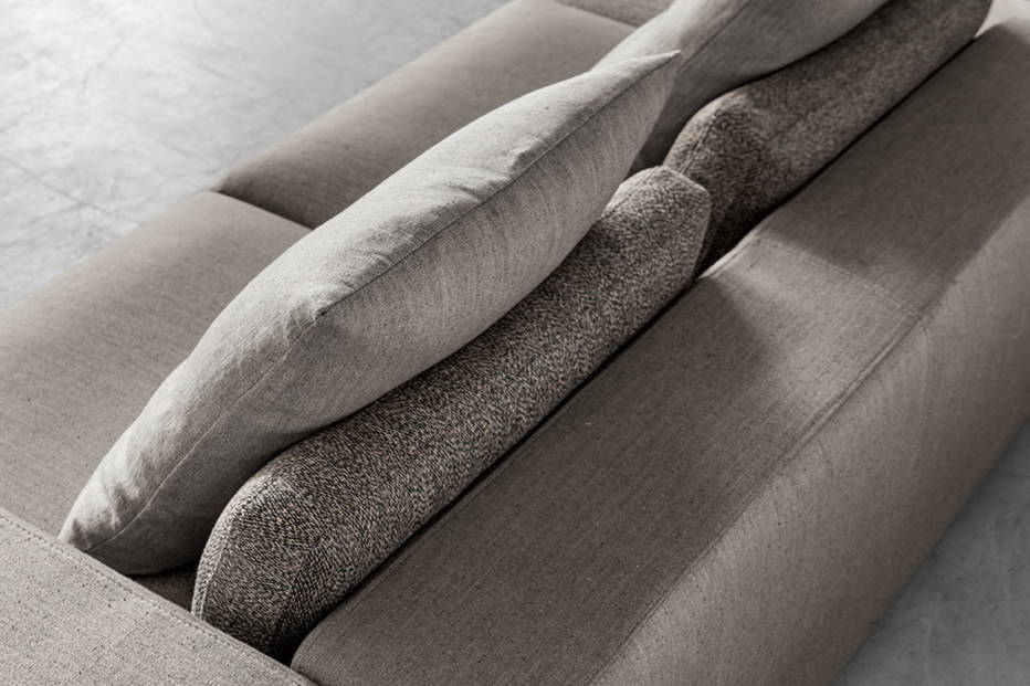 Zenit comfort backrest cushions designed by Andrea Arena for Bontempi Casa
