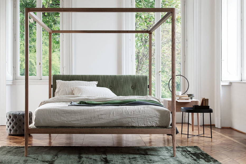 Ziggy Canopy Bed